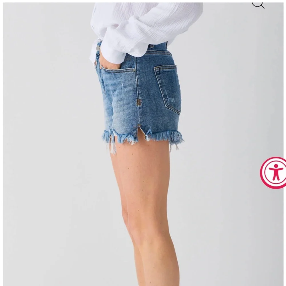 Risen Denim Shorts size 9/29 - Picture 3 of 7